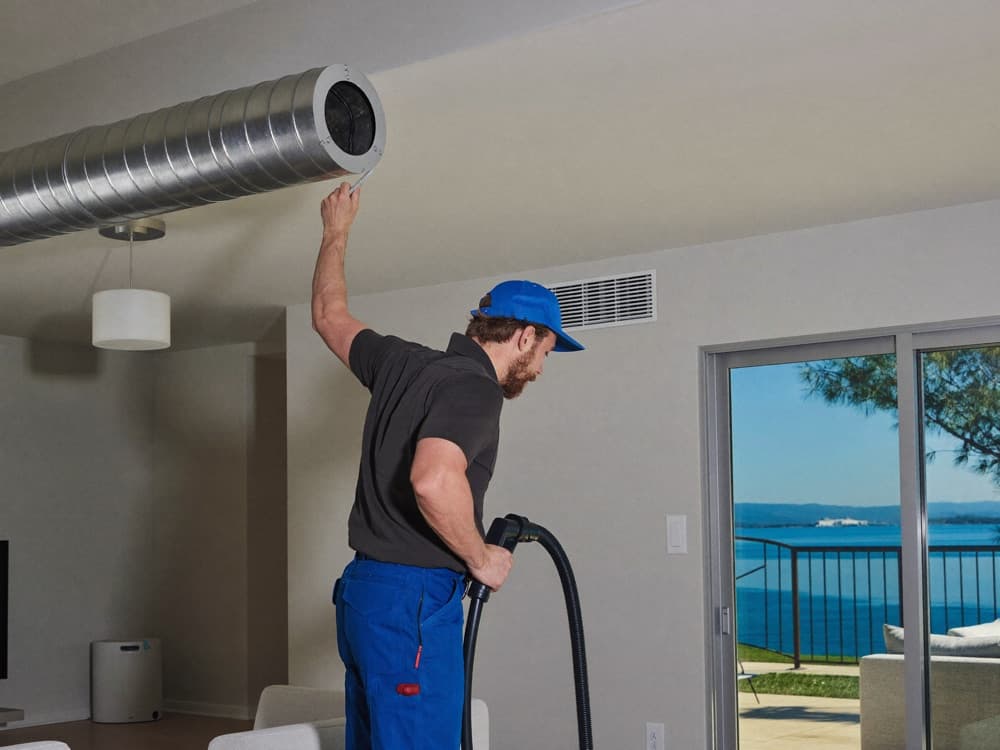 Air Duct Cleaning service equipment and home installation
